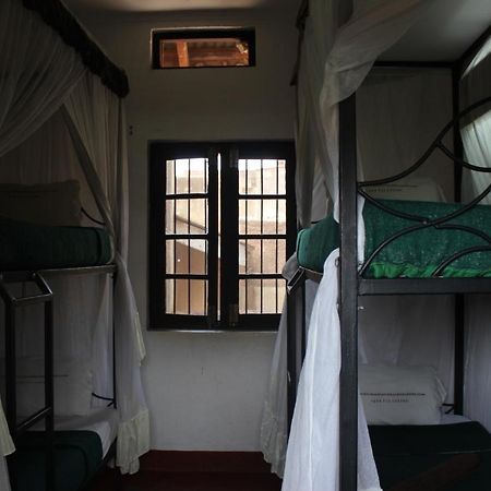 Kilimanjaro Backpackers Hotel โมชิ ภายนอก รูปภาพ
