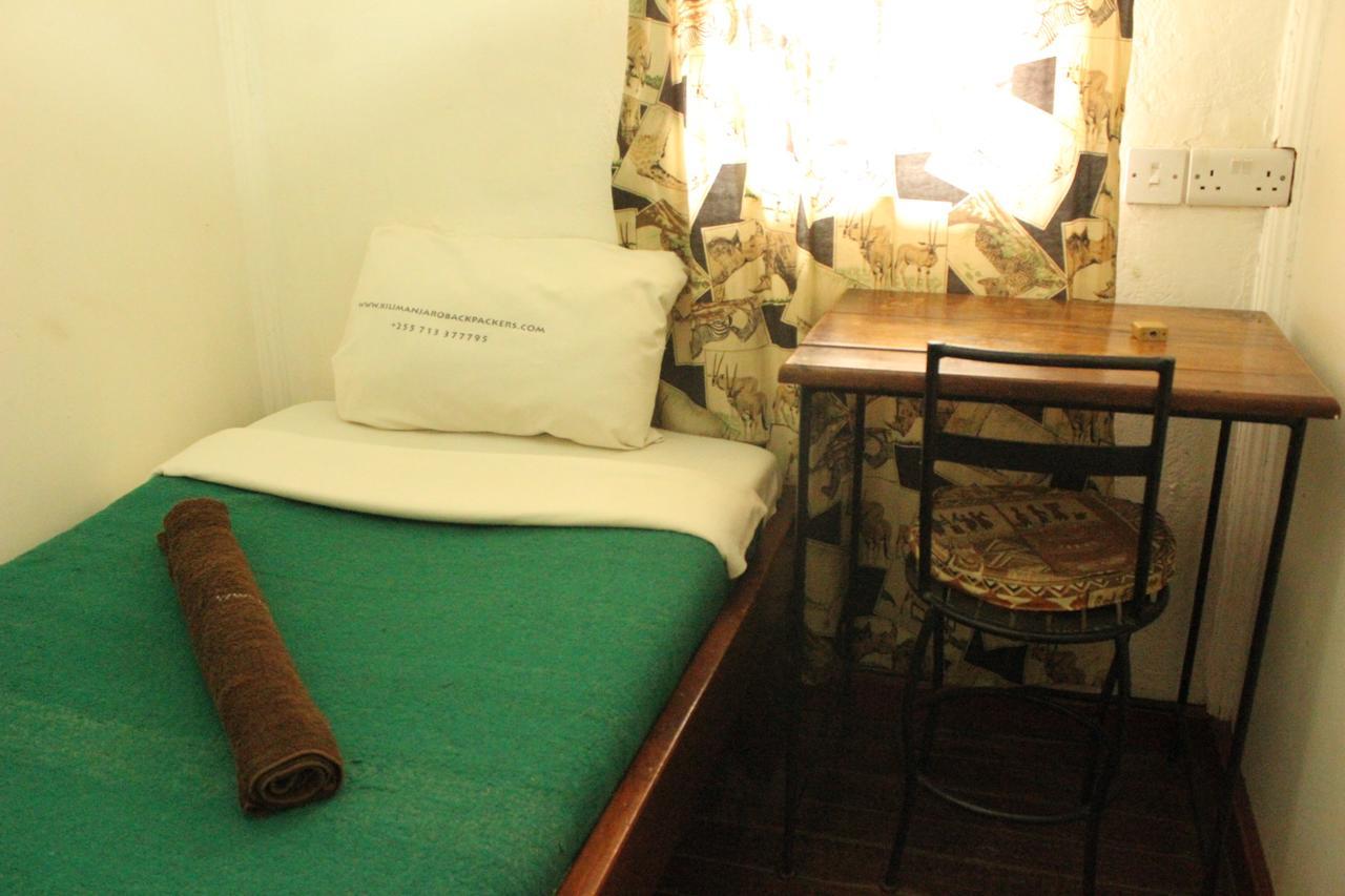 Kilimanjaro Backpackers Hotel โมชิ ภายนอก รูปภาพ
