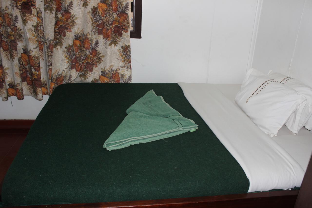 Kilimanjaro Backpackers Hotel โมชิ ภายนอก รูปภาพ